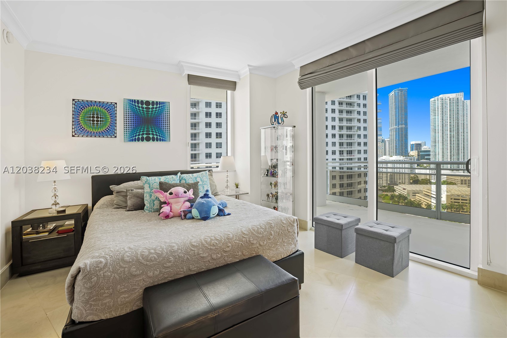 CARBONELL CONDO - Residential