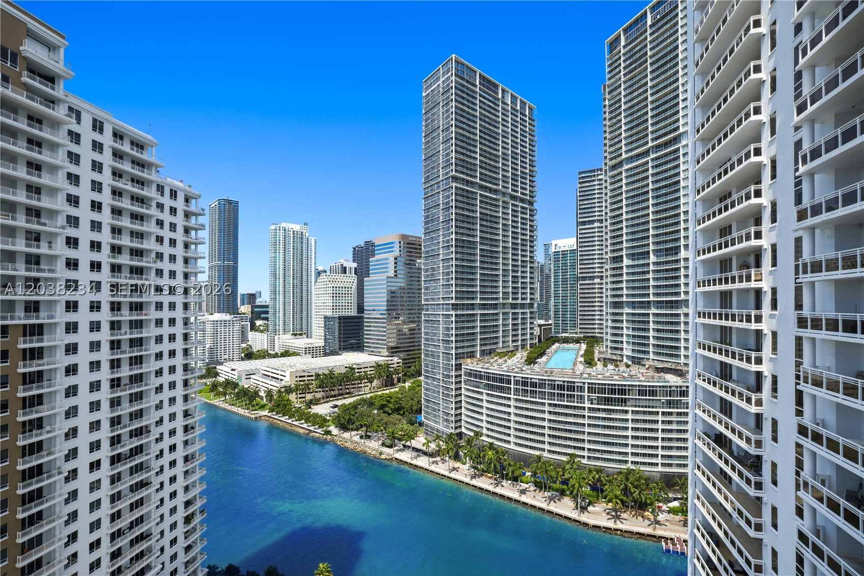 CARBONELL CONDO - Residential