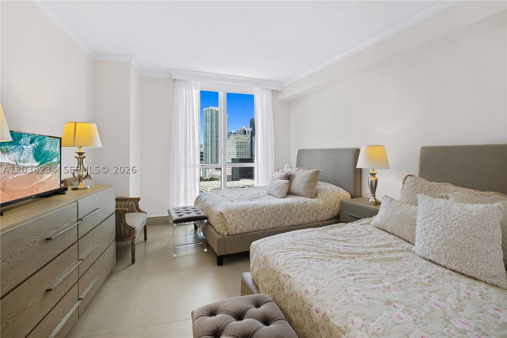 CARBONELL CONDO - Residential