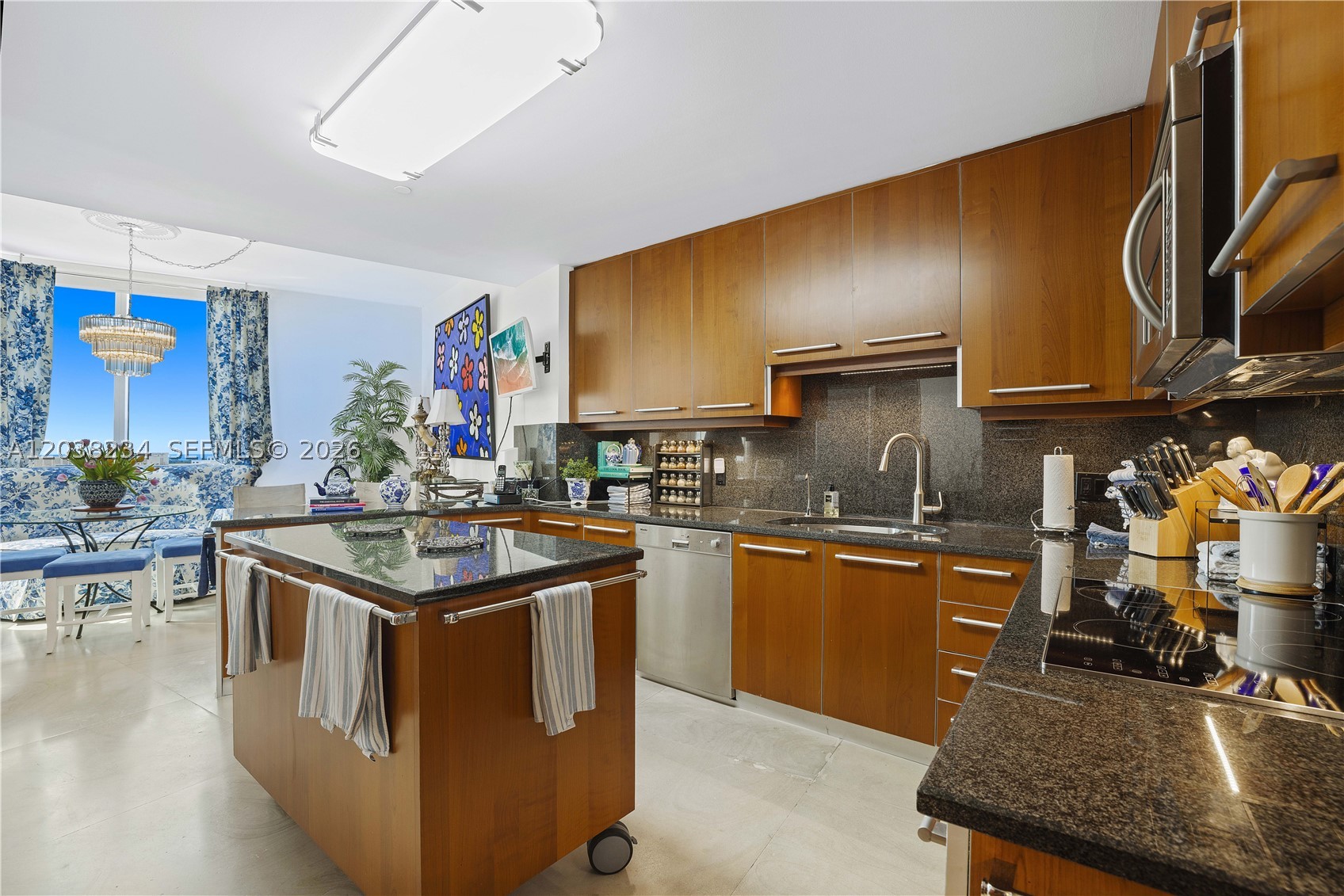 CARBONELL CONDO - Residential