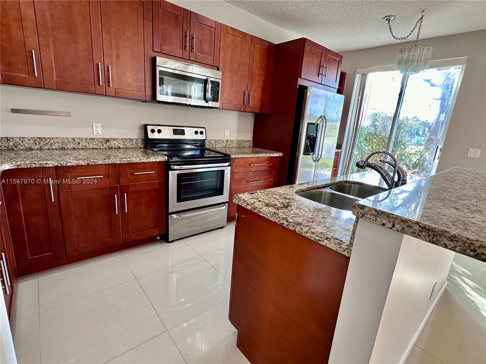 REGENCY LAKES AT COCONUT - Residential Lease