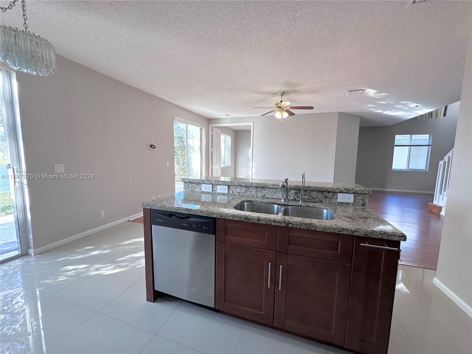 REGENCY LAKES AT COCONUT - Residential Lease