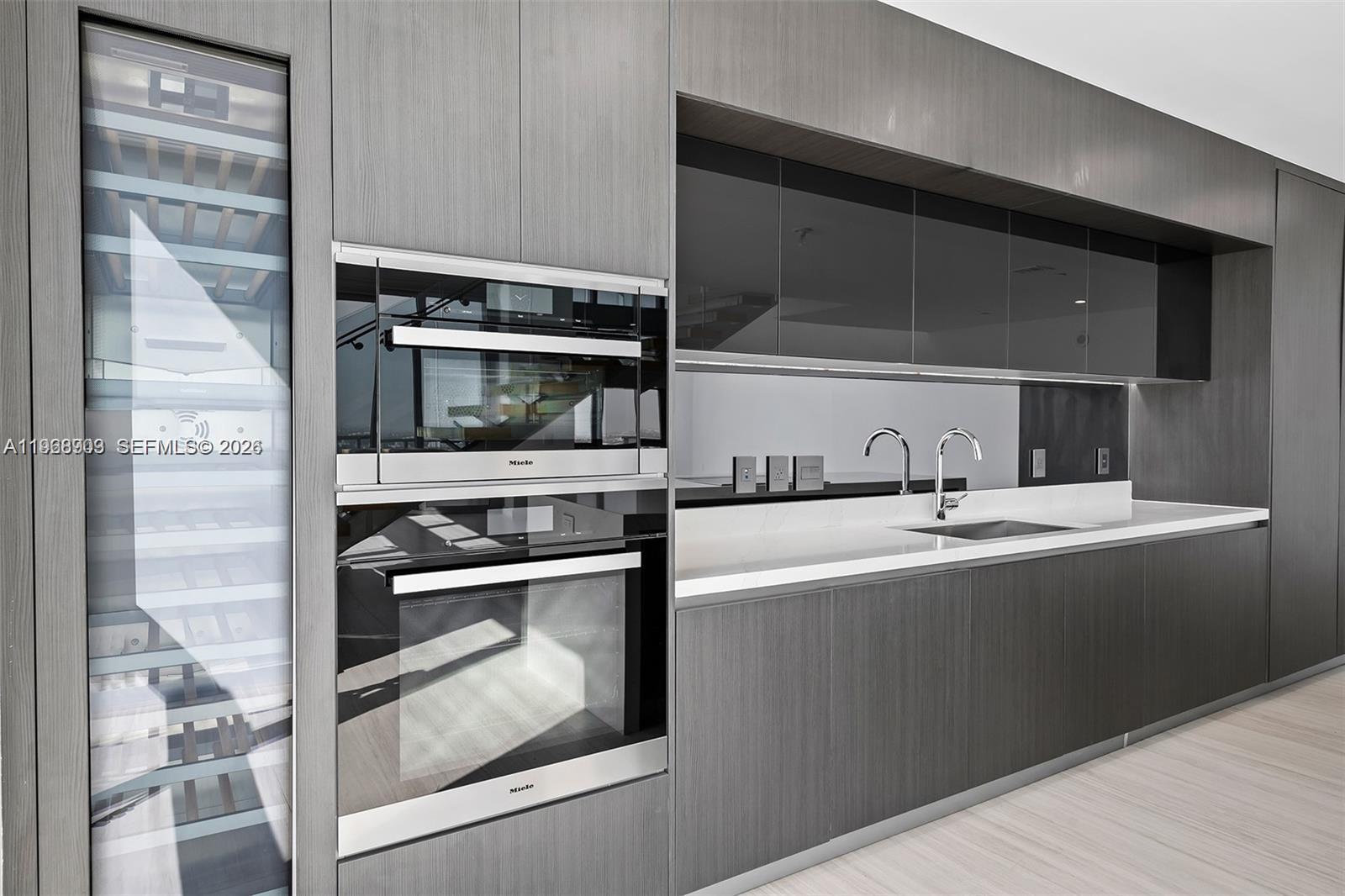 PARAMOUNT MIAMI WORLDCENT - Residential