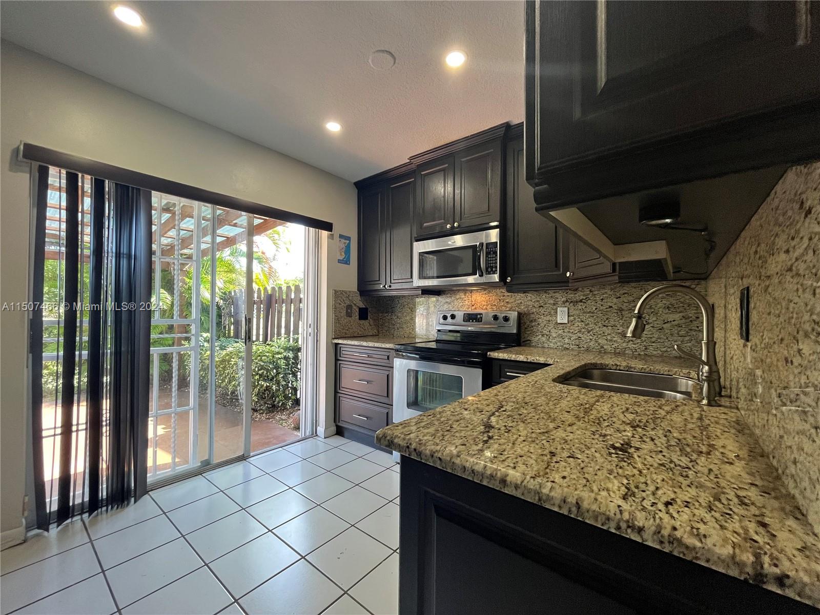 CUTLER CREEK WEST - Residential Lease