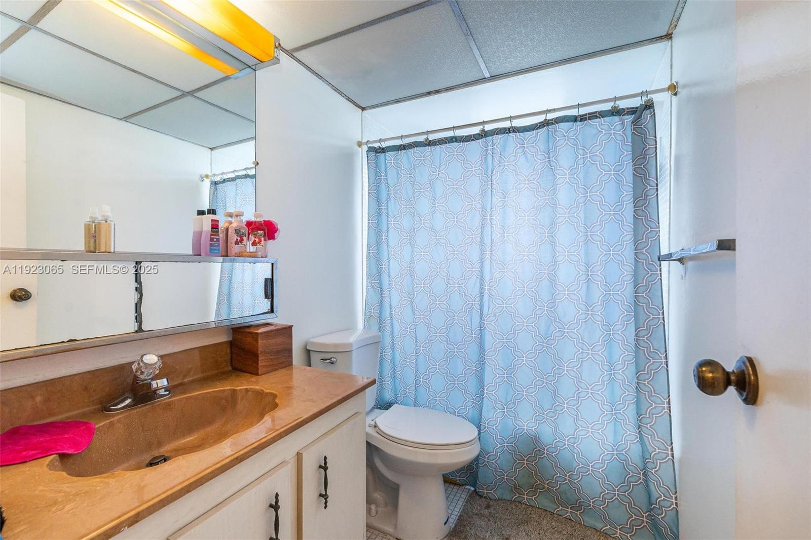 SOMERSET AT LAUDERDALE LA - Residential