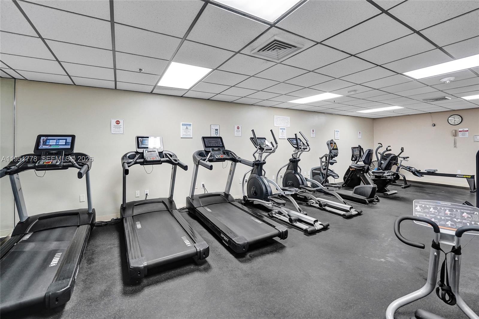 SUMMIT CONDO - Residential