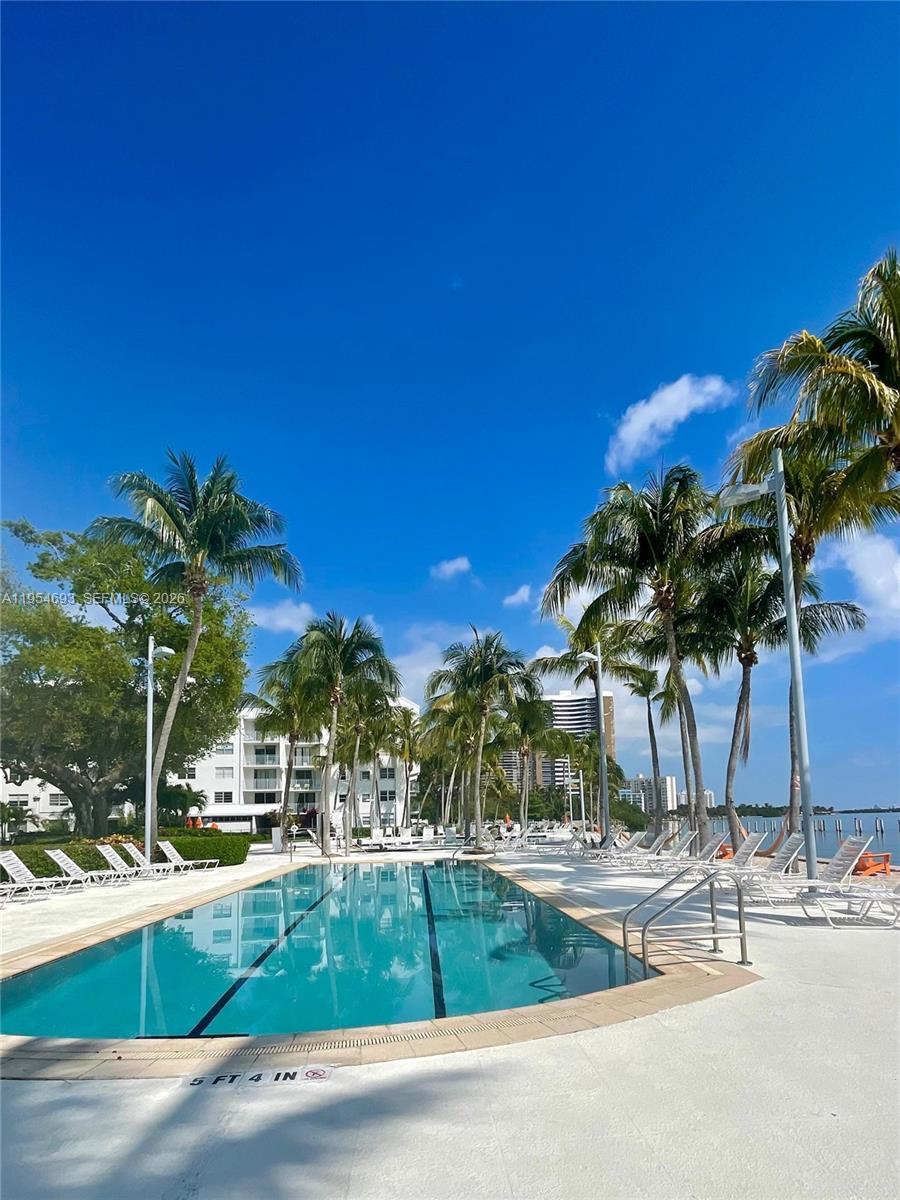 NIRVANA CONDO NO FIVE CON - Residential
