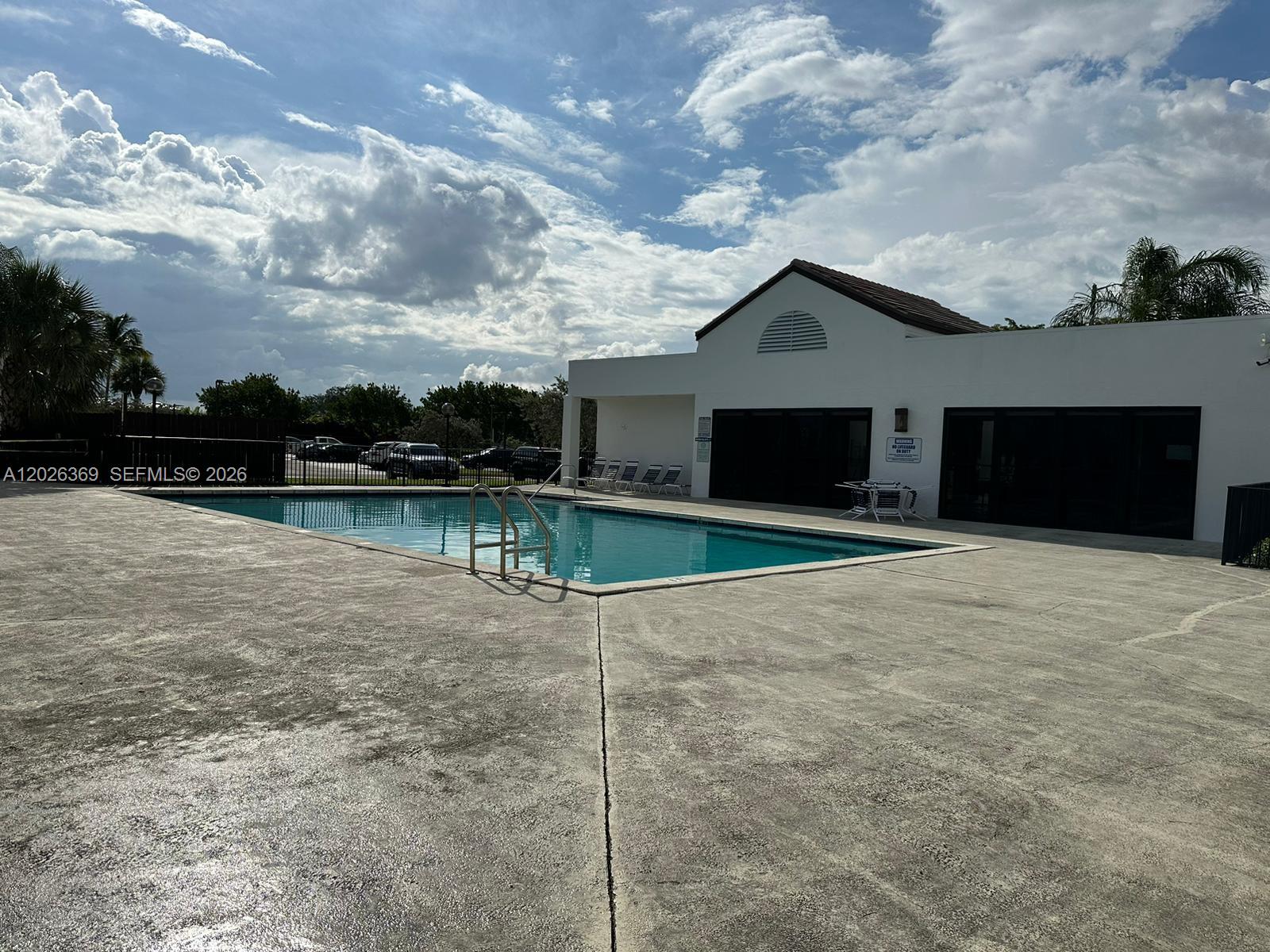 LAKE POINTE CONDOMINIUM N - Residential