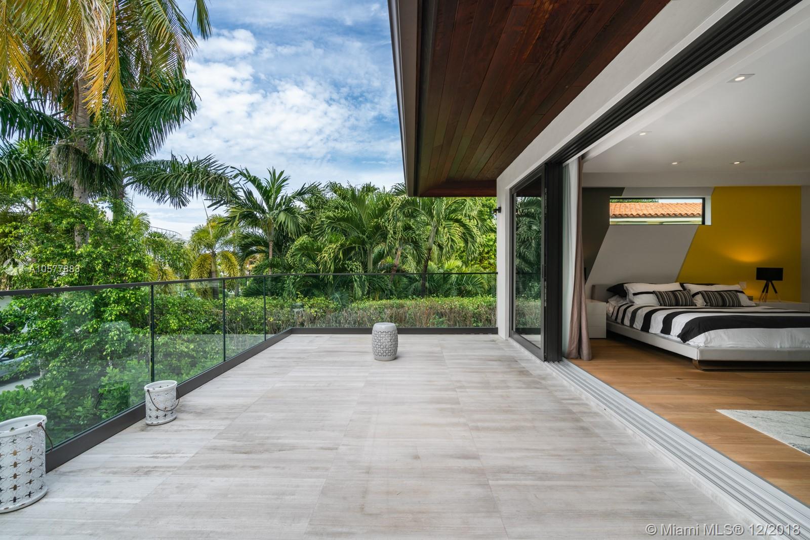 RIVO ALTO ISLAND - Residential