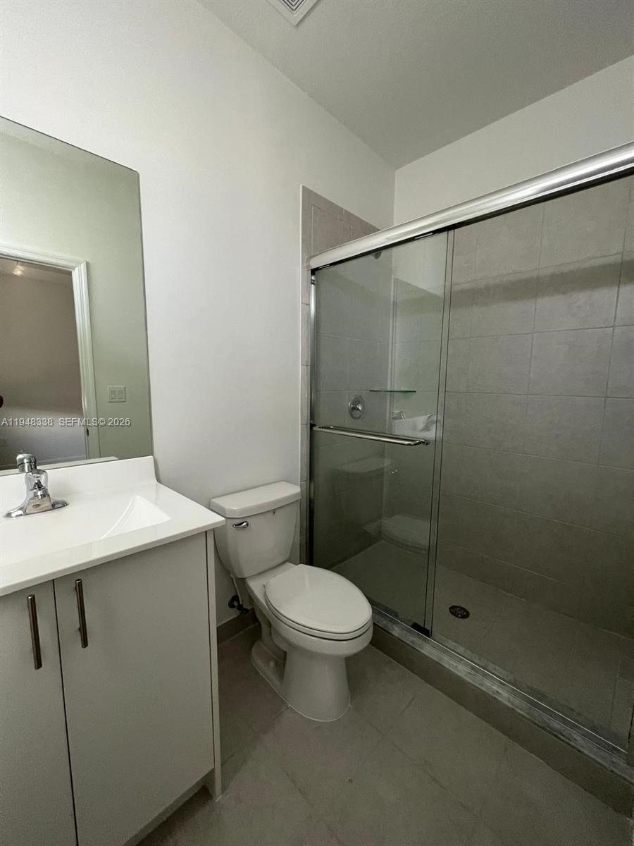 KENDALL ASSEMBLAGE SOUTH - Residential