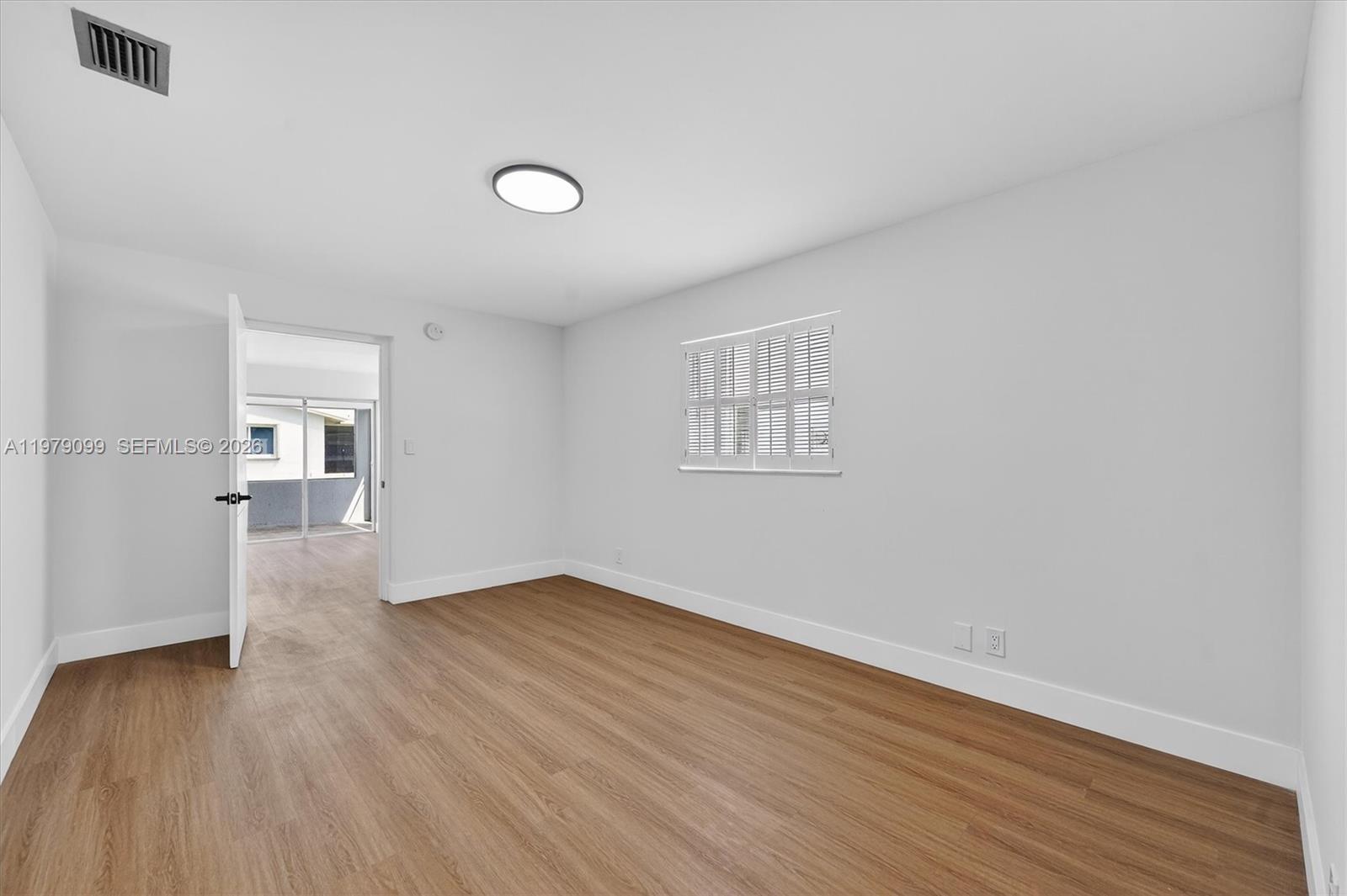 LAUDERDALE WEST 3 SEC - Residential