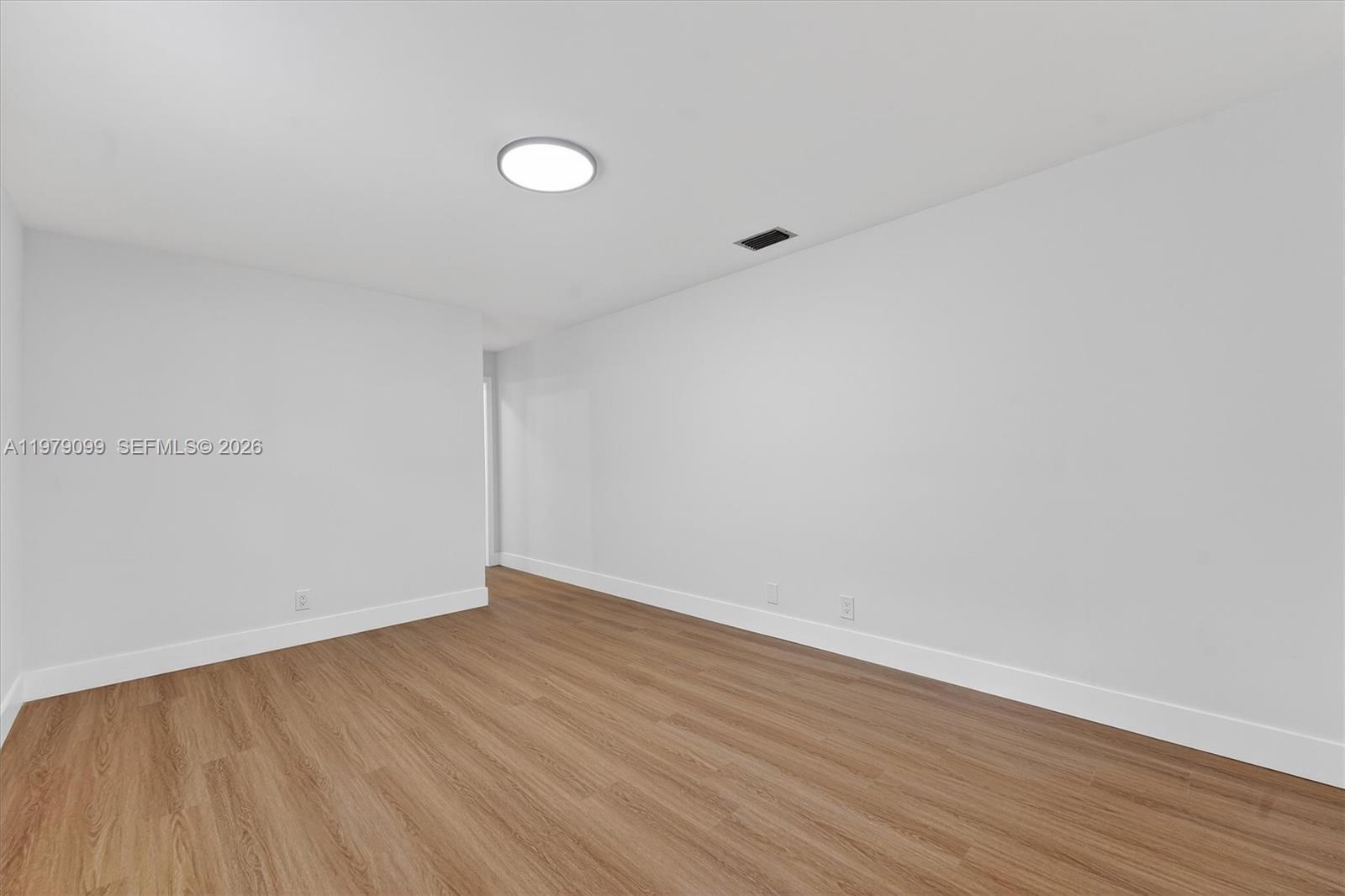LAUDERDALE WEST 3 SEC - Residential