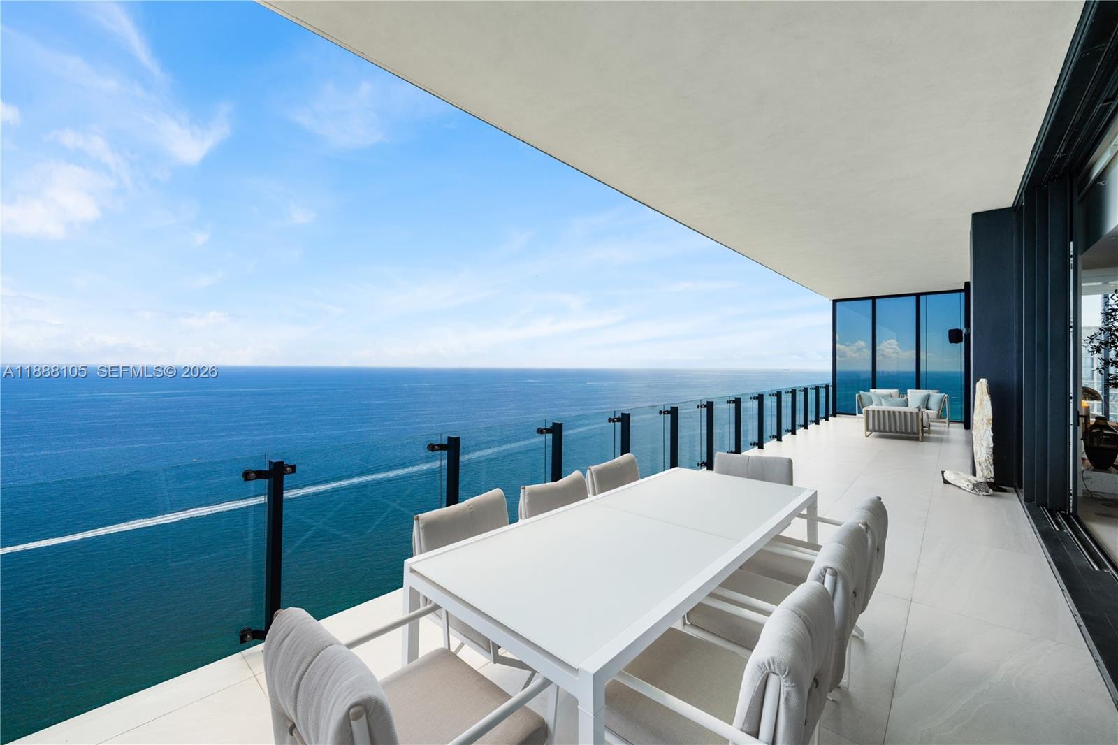 MUSE CONDO - Residential