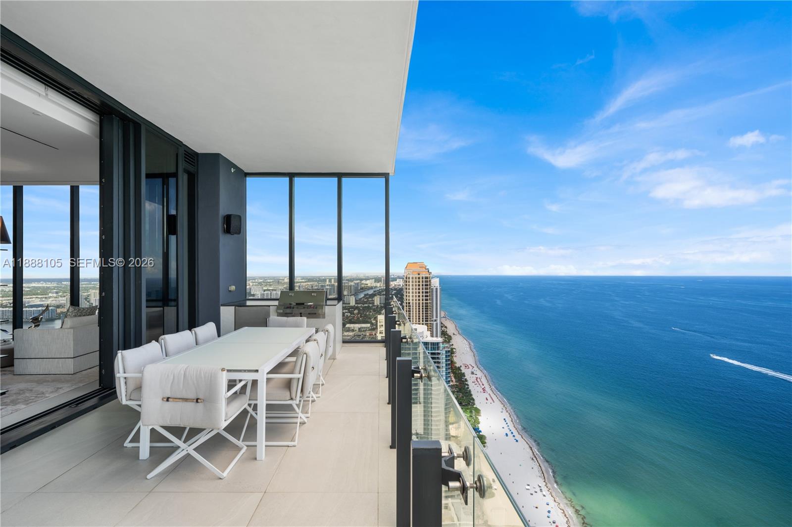 MUSE CONDO - Residential