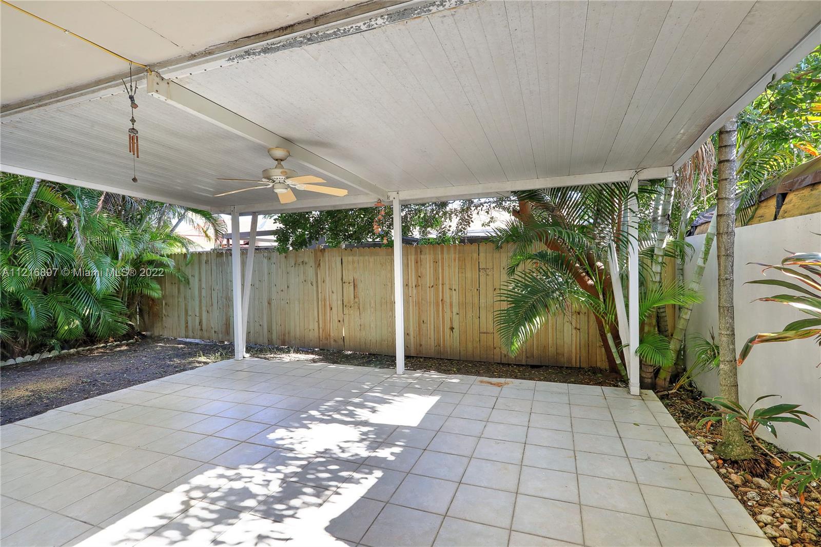 ROYALE GREEN TOWNHOUSE SE - Residential