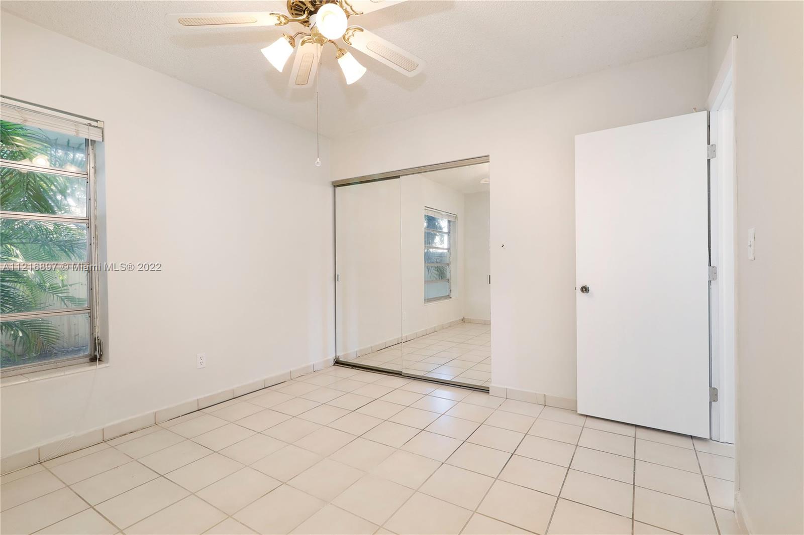 ROYALE GREEN TOWNHOUSE SE - Residential
