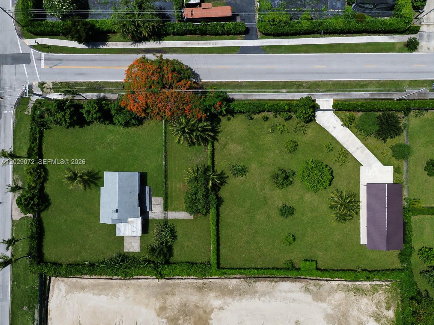 ATTENTION BUILDERS, DEVELOPERS, and INVESTORS!! Prime Builder's ACRE, CORNER LOT, HIGH-VISIBILITY LOCATION, STRATEGIC POSITION SURROUNDED BY MAJOR BUILDER ACTIVITY AND ACTIVE GROWTH CORRIDOR. Existing Residence provides immediate utility while investors evaluate long-term opportunities.  Property offered for its location and development/long-term potential. Buyer to conduct due diligence and verify zoning, land use and all development possibilities.  *Contact Listing Agent for Details. 
*Email Offers to: JRamos@Lifestyleir.com
Do Not Disturb occupants.