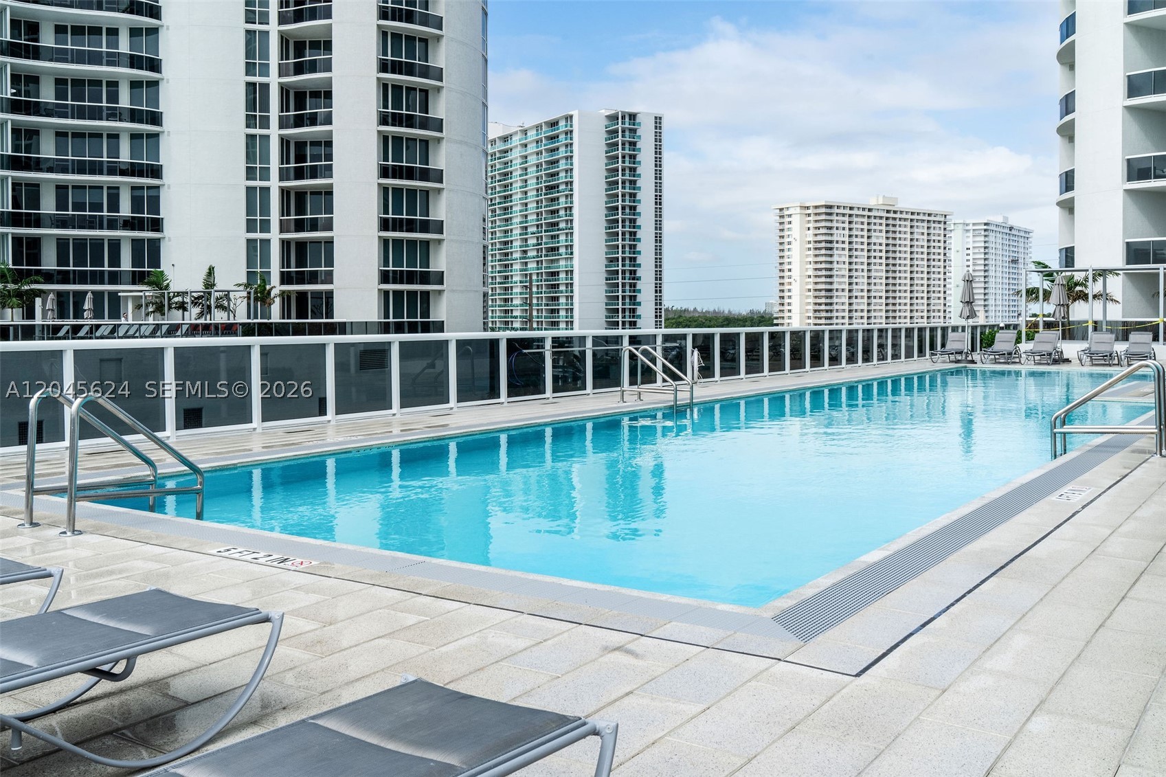 TDR TOWER II CONDO - Residential