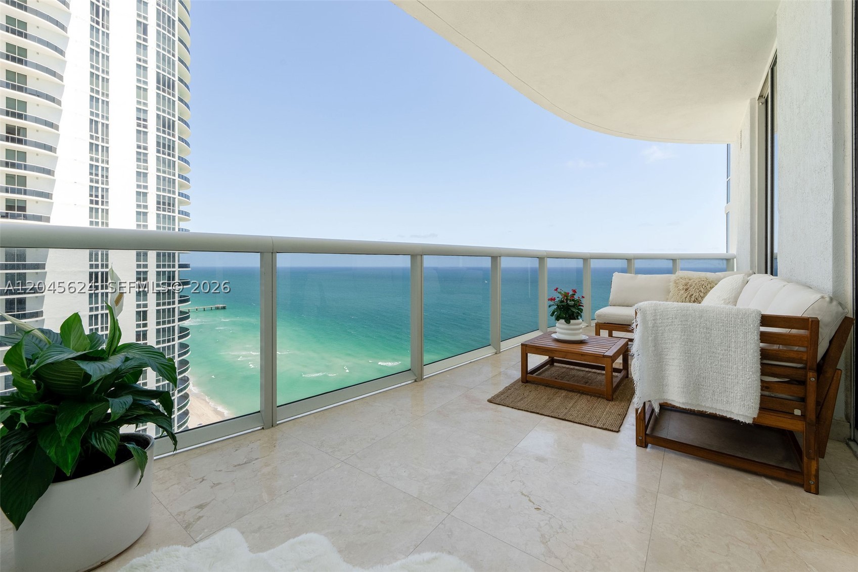TDR TOWER II CONDO - Residential
