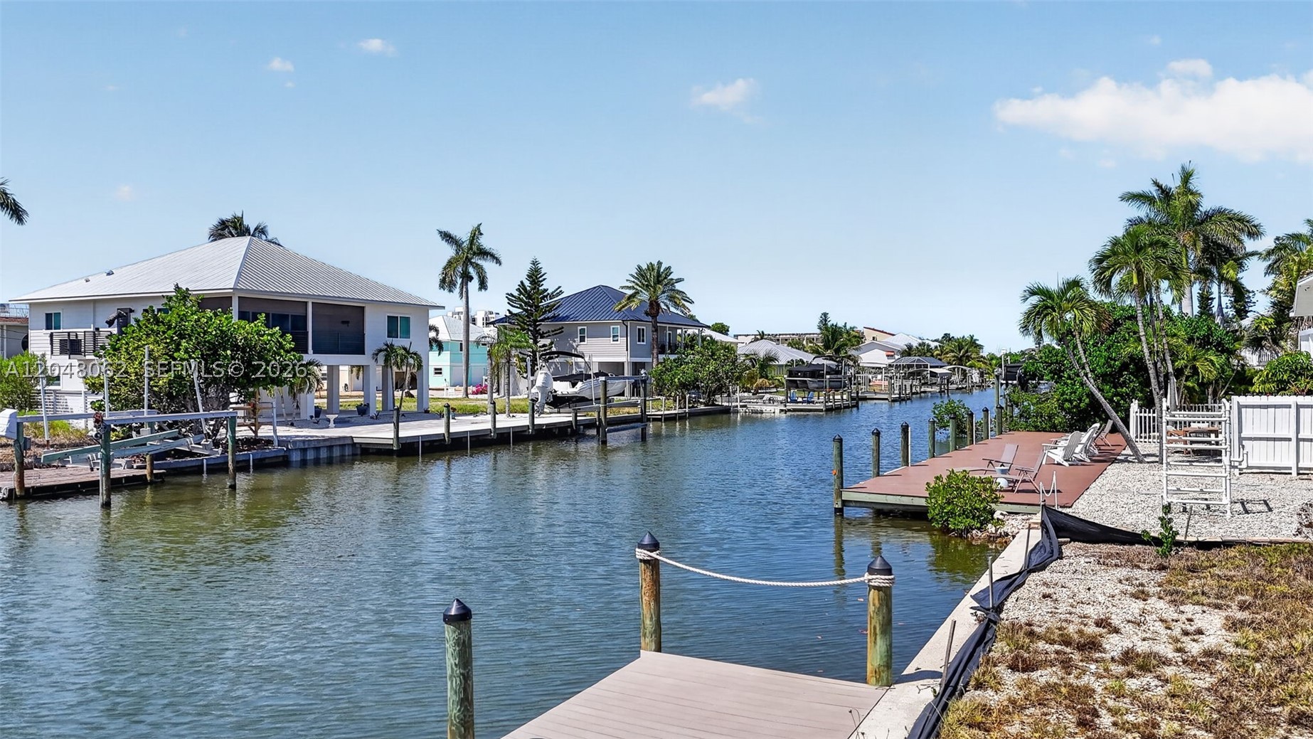 FORT MYERS BEACH - Land