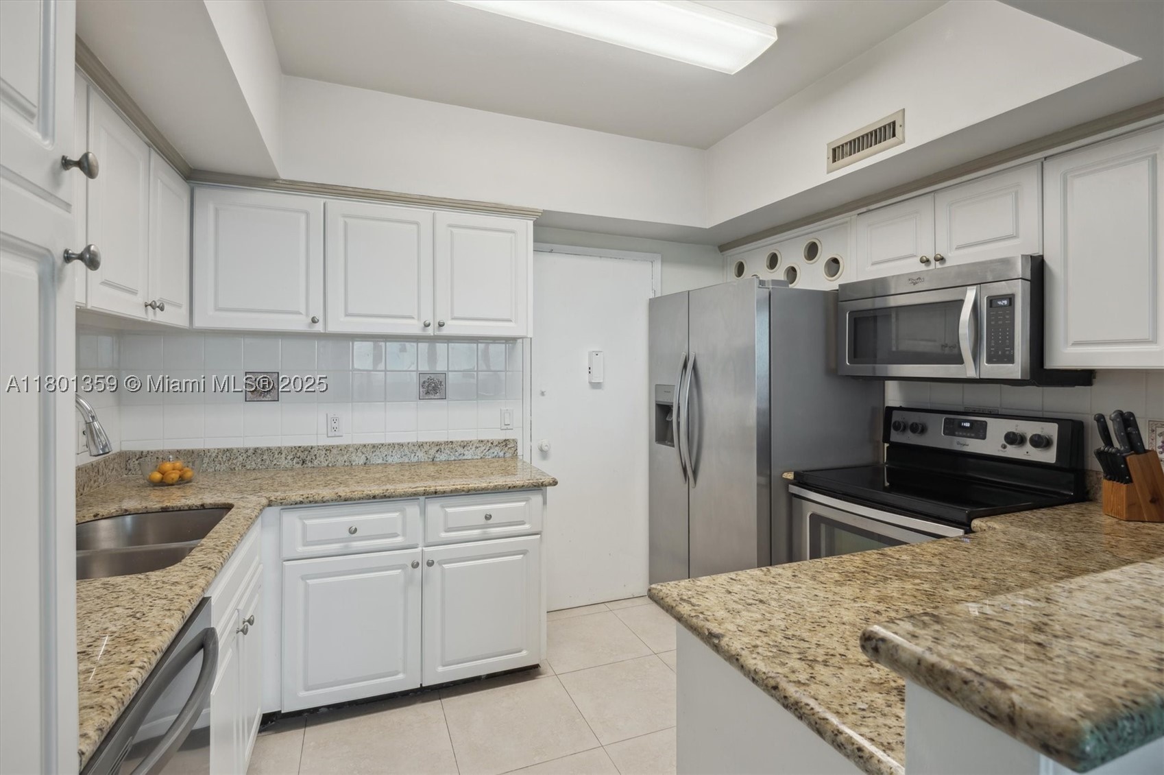 ALEXANDER TOWERS CONDO - Residential