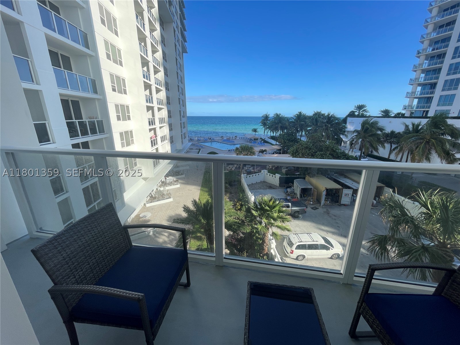 ALEXANDER TOWERS CONDO - Residential