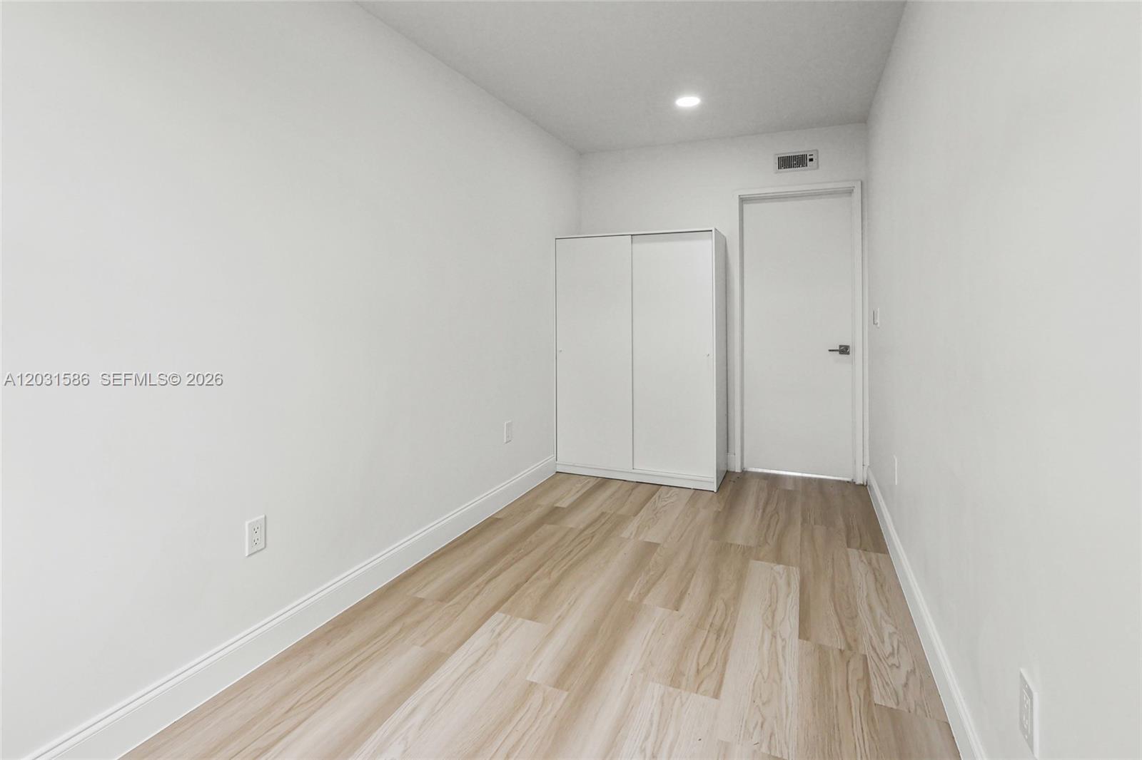 VESSEL - Residential