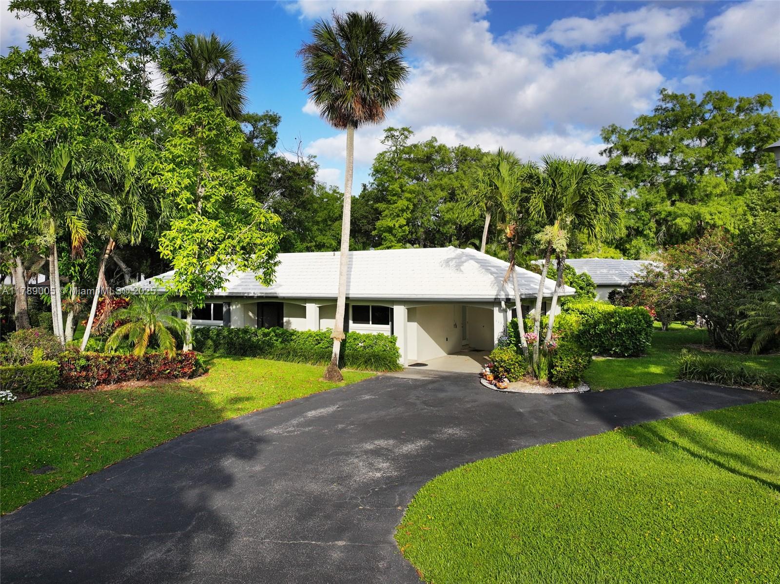 NO 81 PALM-AIRE COUNTRY C - Residential