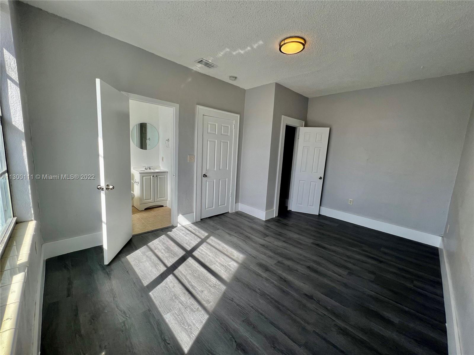 LAWRENCE ESTATE EAST ADDN - Residential Lease