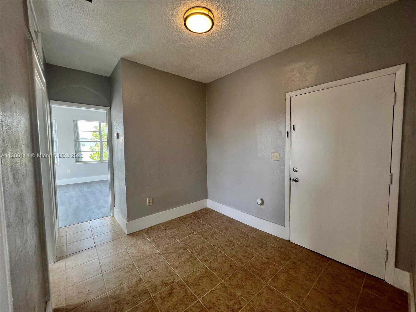 LAWRENCE ESTATE EAST ADDN - Residential Lease