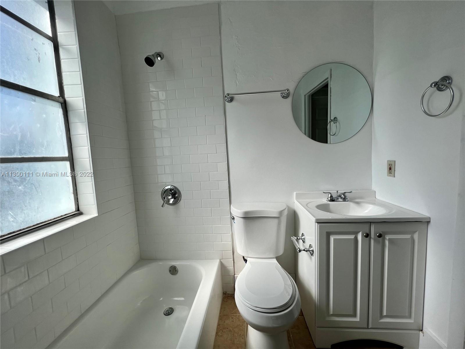 LAWRENCE ESTATE EAST ADDN - Residential Lease
