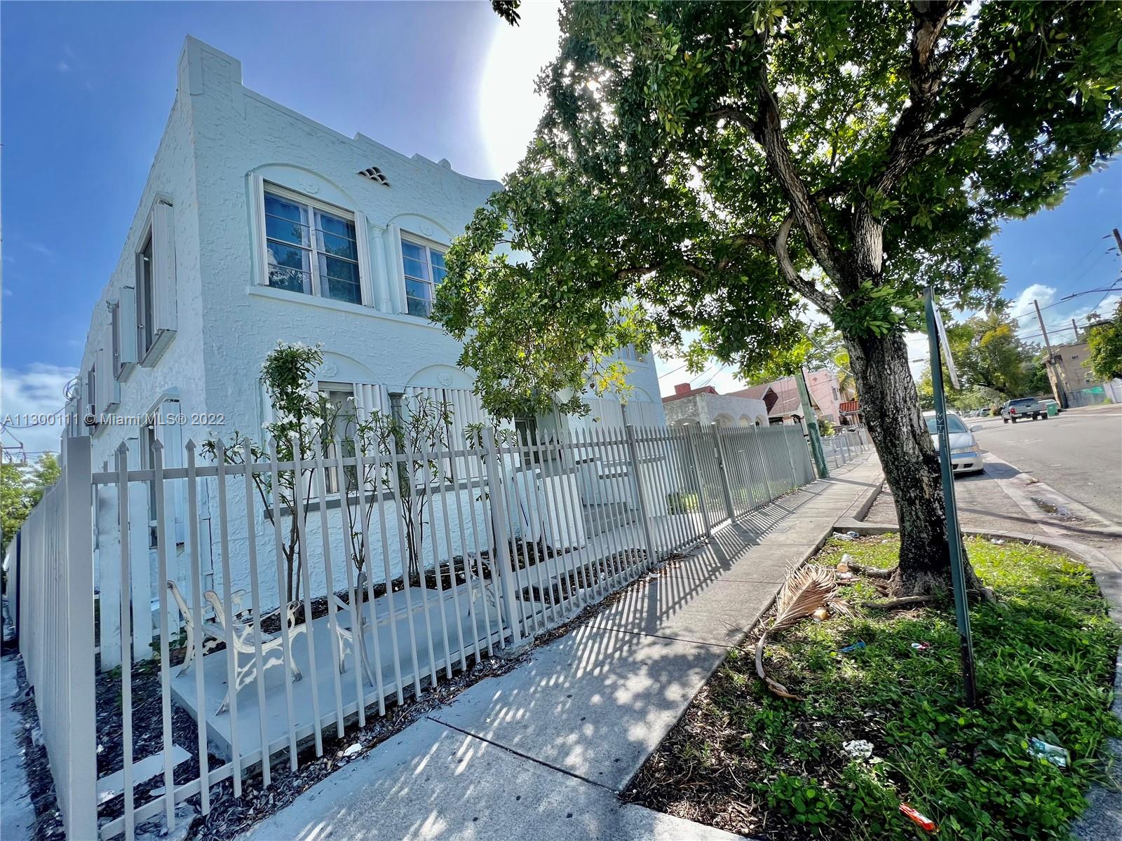 LAWRENCE ESTATE EAST ADDN - Residential Lease