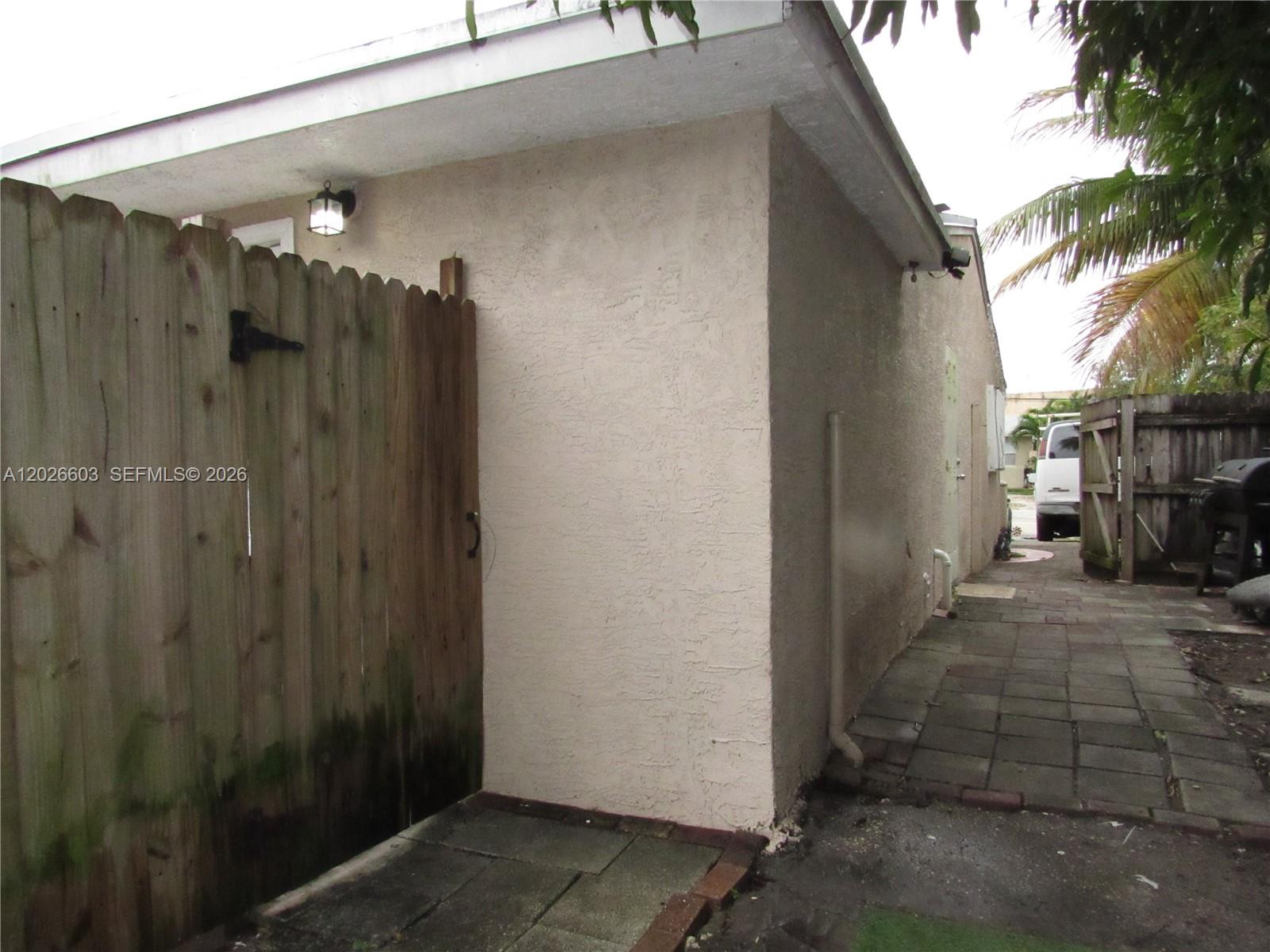 BROADVIEW PARK REVISED - Residential Lease