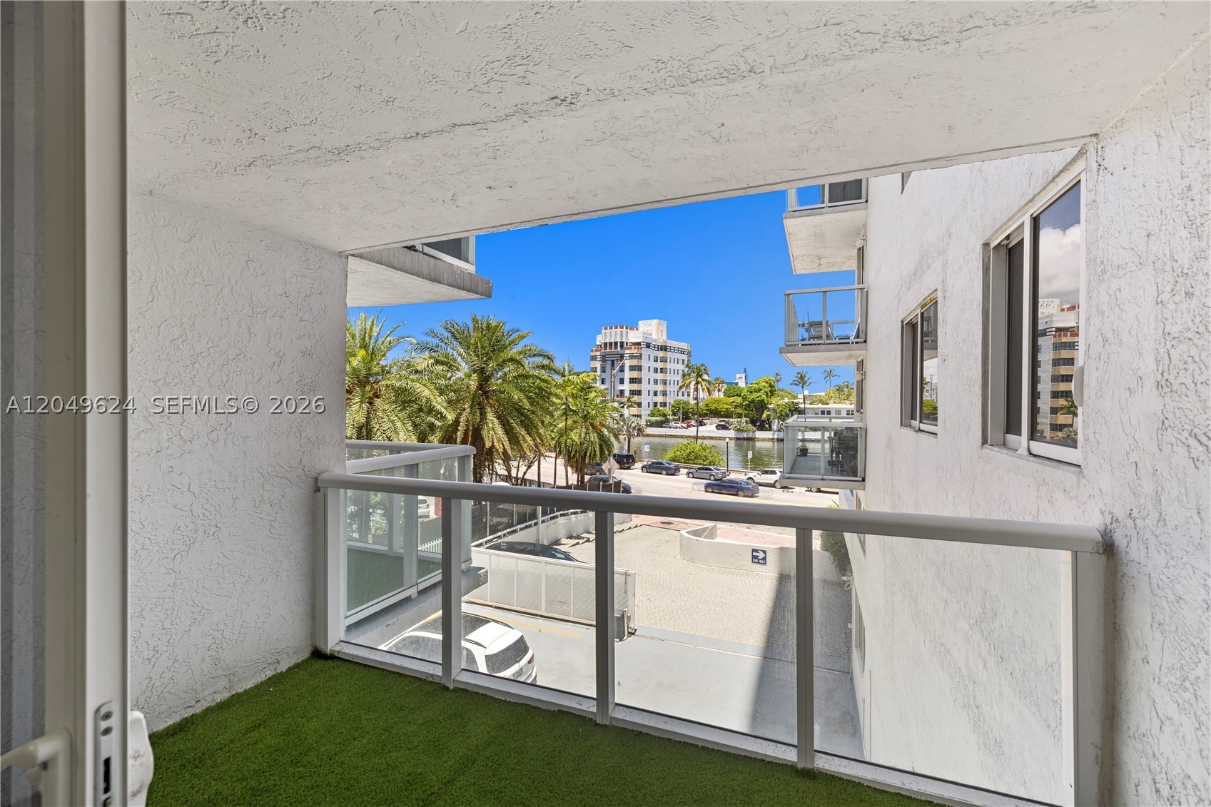 THE ROYAL CLUB CONDO - Residential Lease