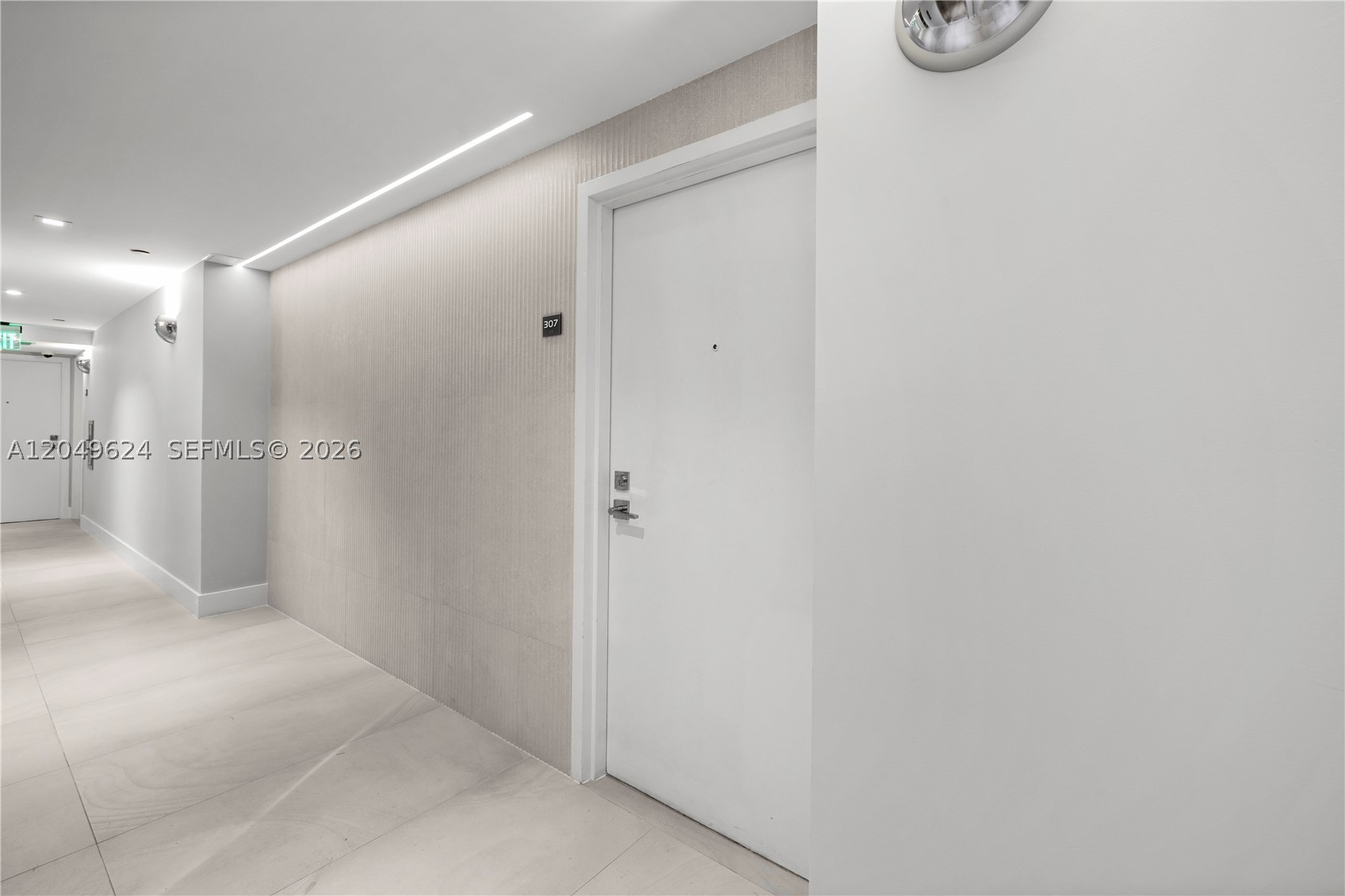 THE ROYAL CLUB CONDO - Residential Lease