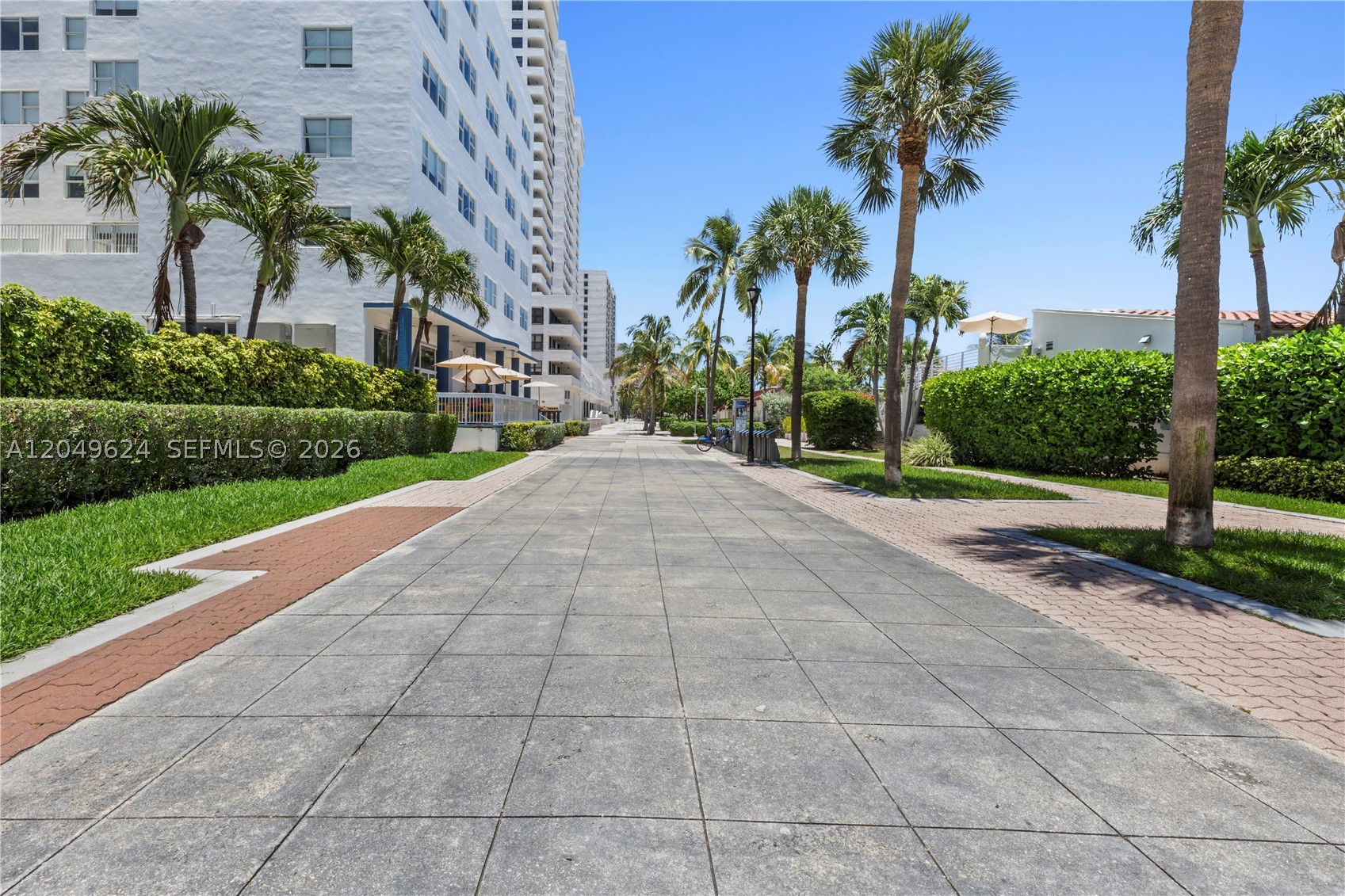 THE ROYAL CLUB CONDO - Residential Lease