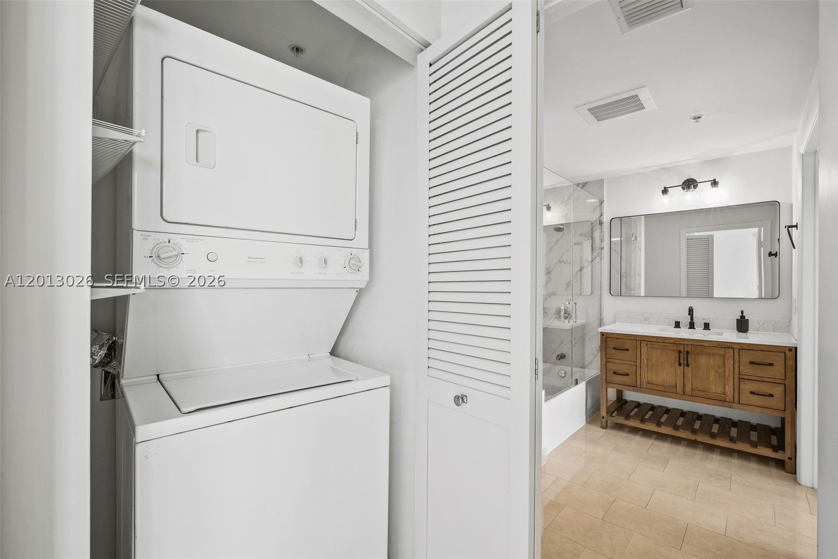 IVY CONDO - Residential