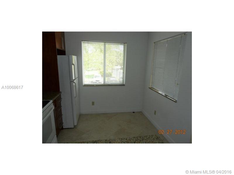 THE COLONNADES - Residential Lease