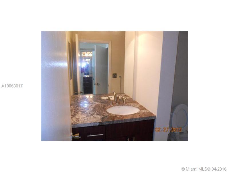 THE COLONNADES - Residential Lease