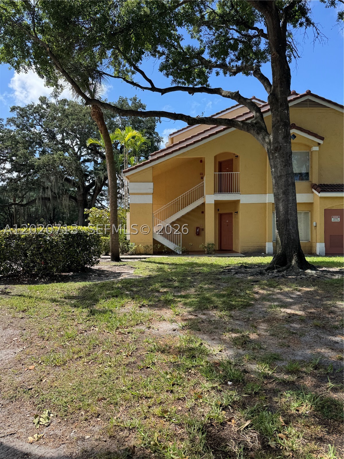 SAILBOAT POINTE CONDO - Residential Lease
