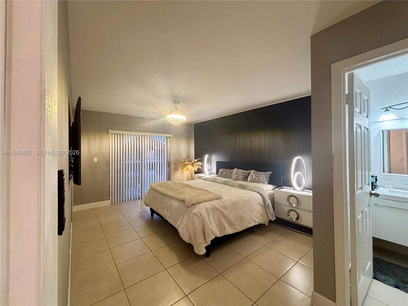 CENTRE COURT CONDO - Residential