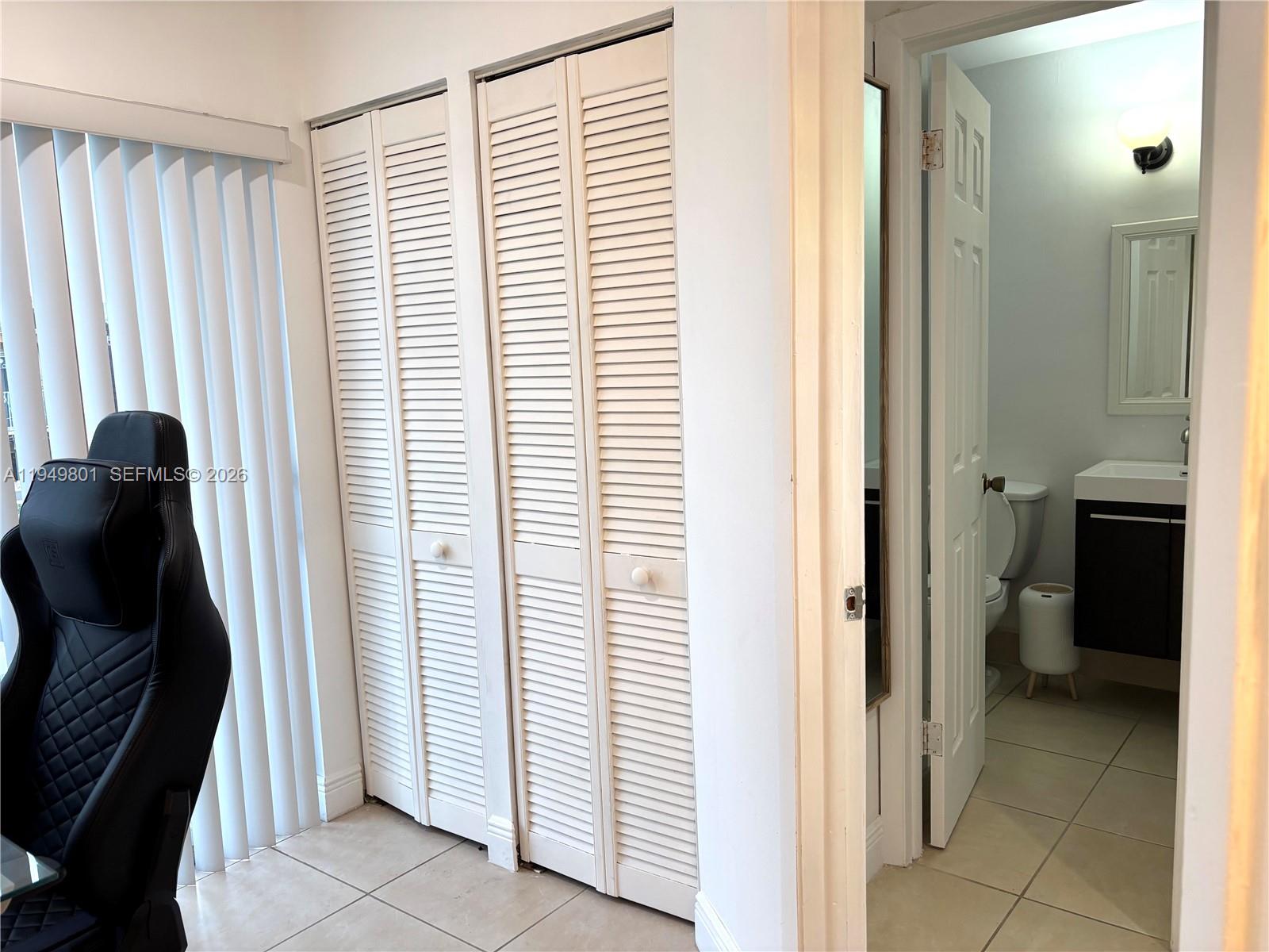 CENTRE COURT CONDO - Residential