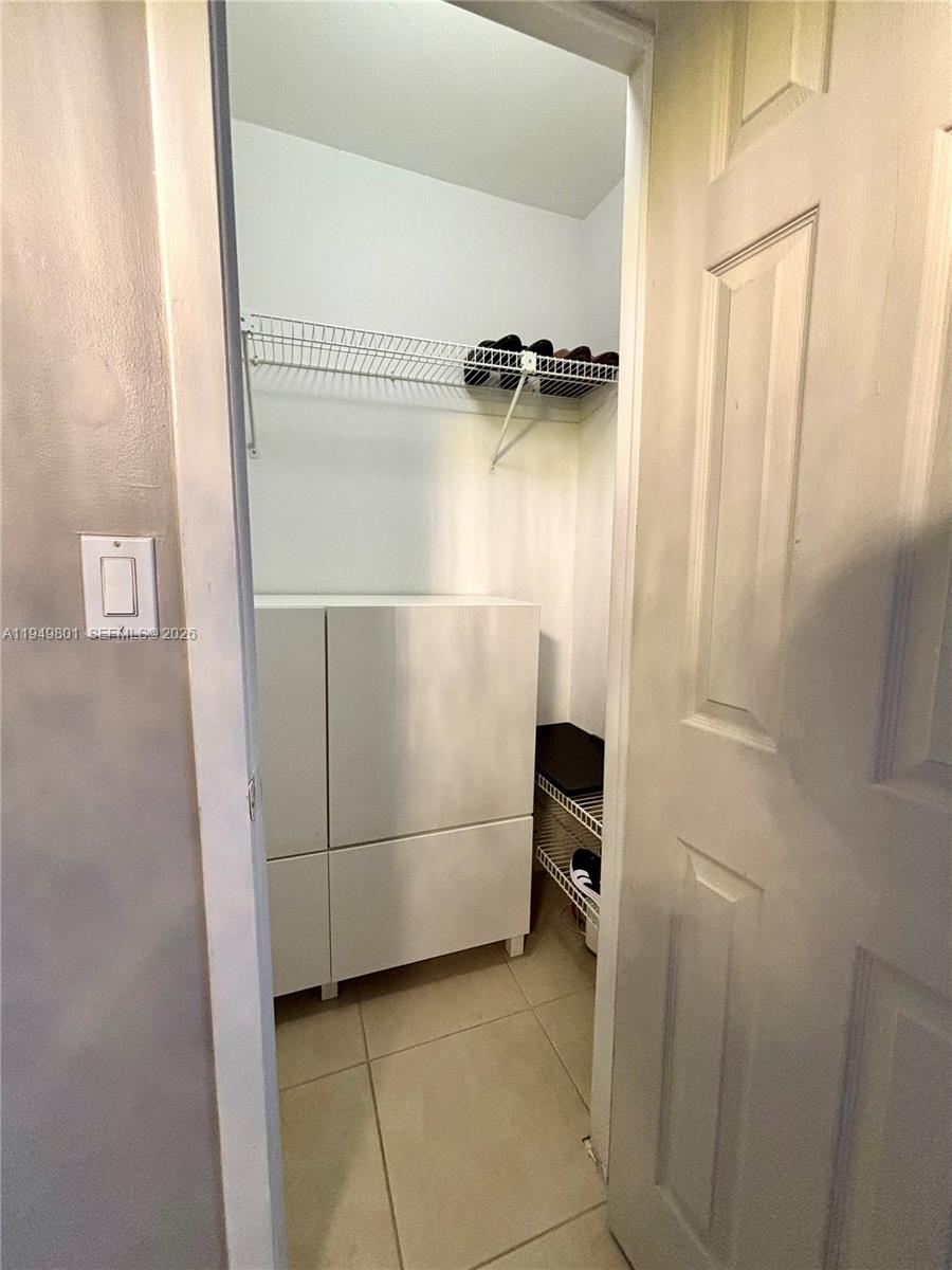 CENTRE COURT CONDO - Residential