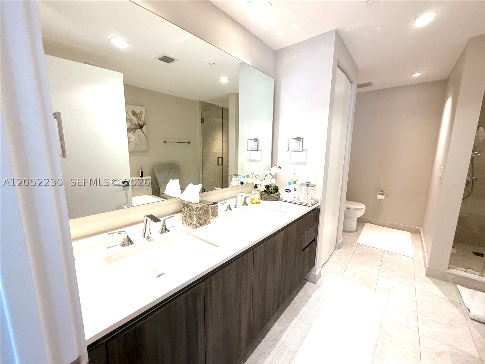 ARIA ON THE BAY CONDO - Residential Lease