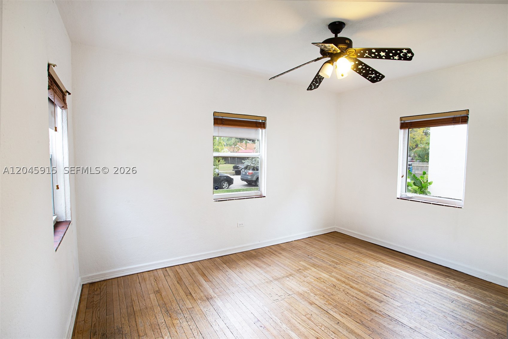 BRICKELL ESTATES - Land