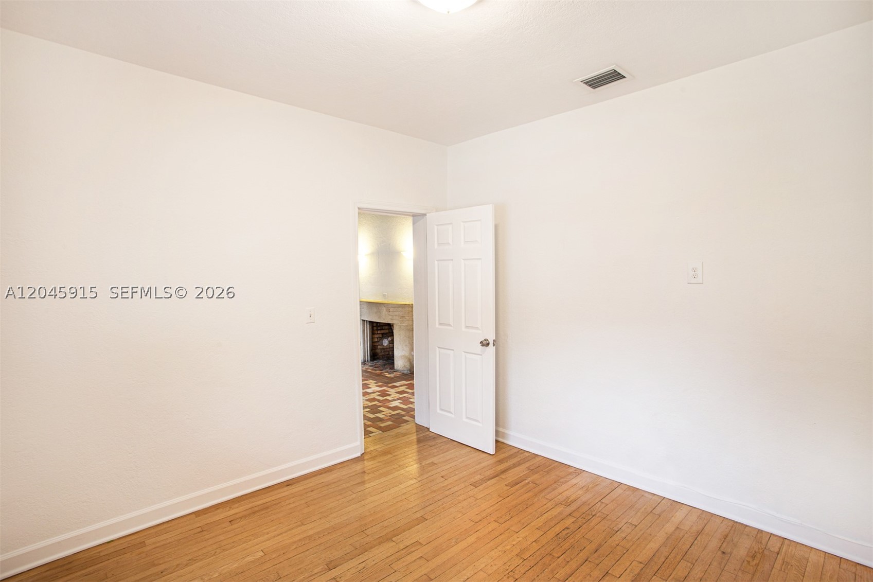 BRICKELL ESTATES - Land