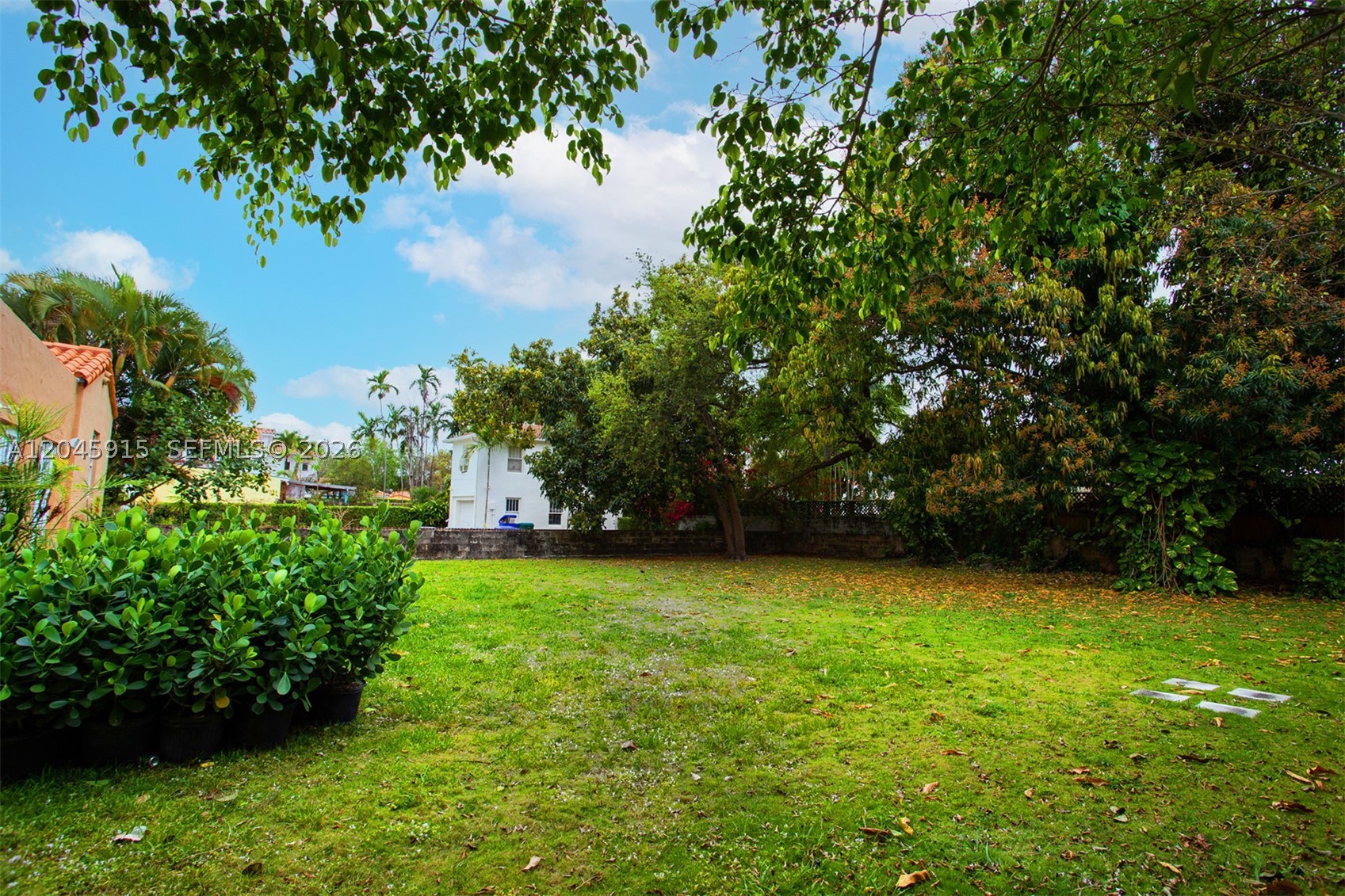 BRICKELL ESTATES - Land