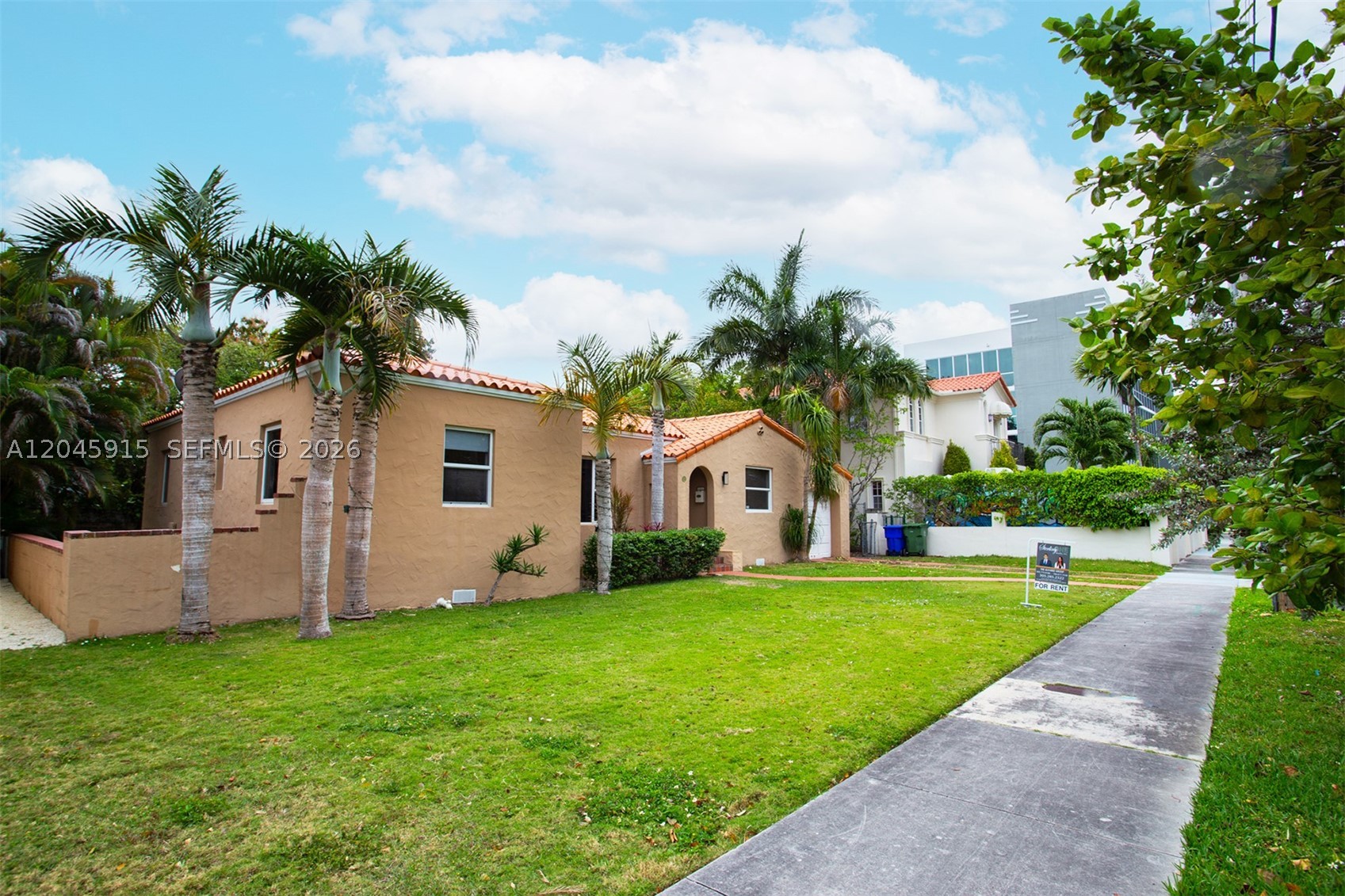 BRICKELL ESTATES - Land