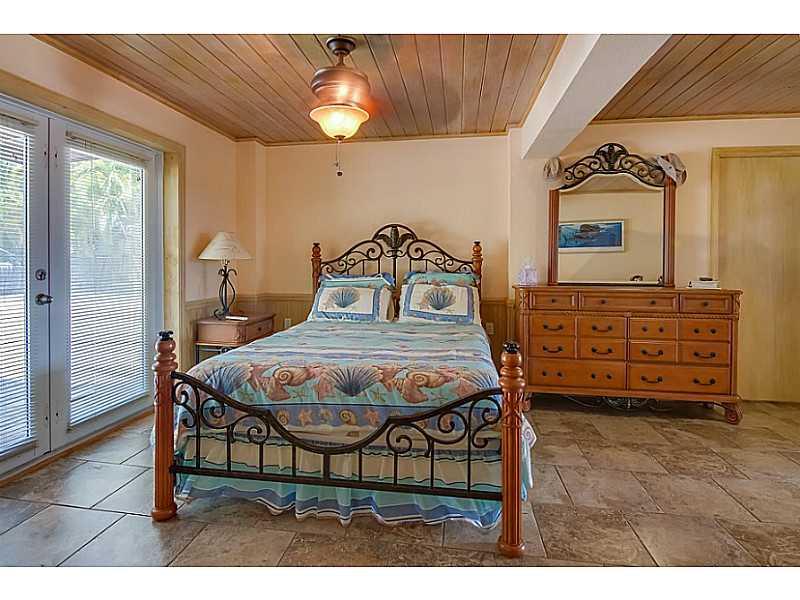 BUTTONWOOD SHORES - Residential