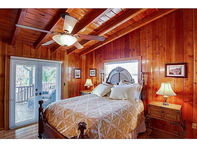 BUTTONWOOD SHORES - Residential